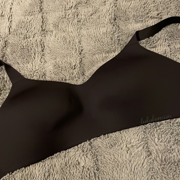 Lululemon bundle - Hold True bras - Picture 9 of 12